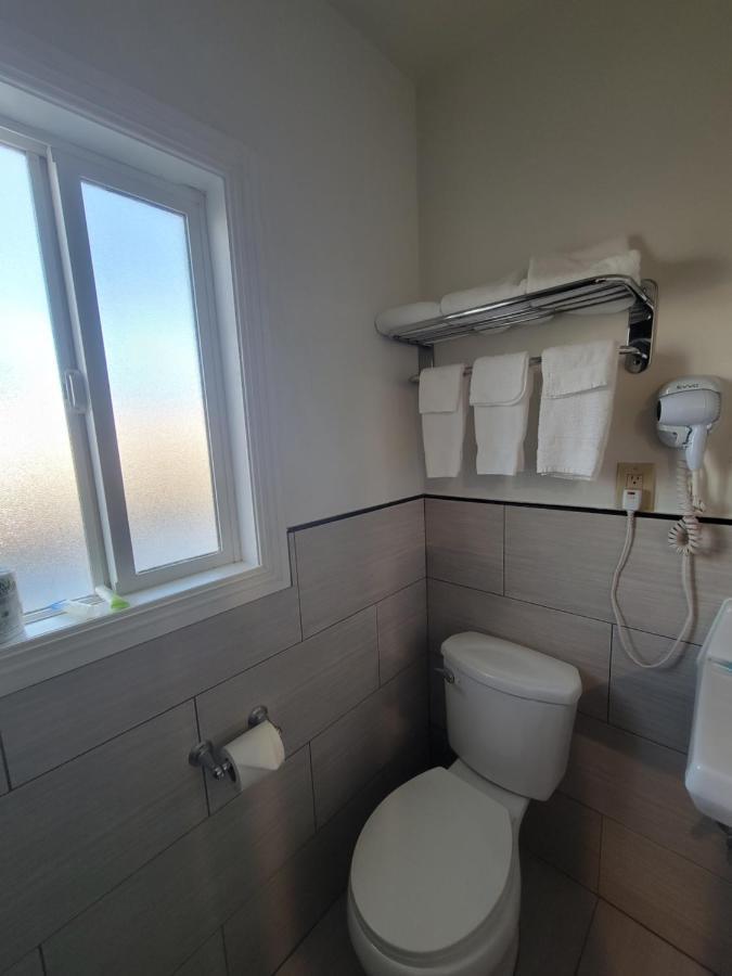 Townhouse Motel Bishop Bagian luar foto