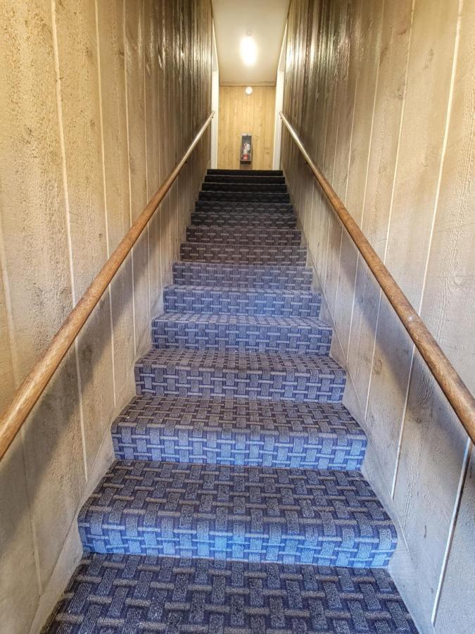 Townhouse Motel Bishop Bagian luar foto