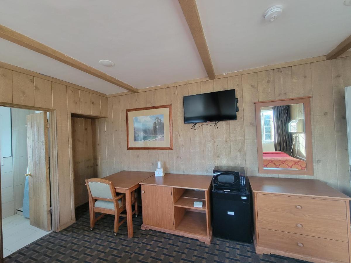 Townhouse Motel Bishop Bagian luar foto